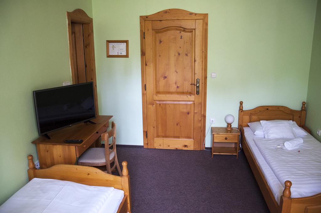 Teplice nad Bečvou Penzion Diana מראה חיצוני תמונה